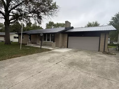 Exterior - 802 Linden Ave, Celina, OH 45822 photo 6 of 8
