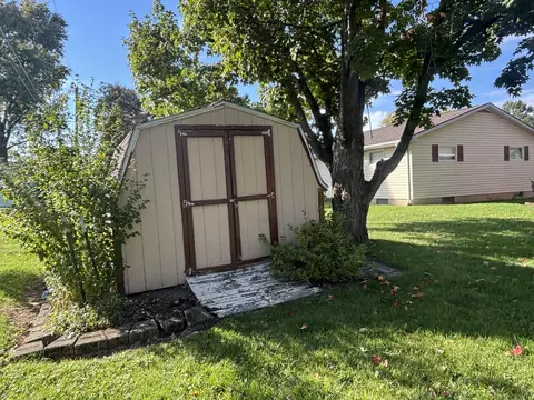 Exterior - 807 Sunset Dr, Coldwater, OH 45828 photo 6 of 6