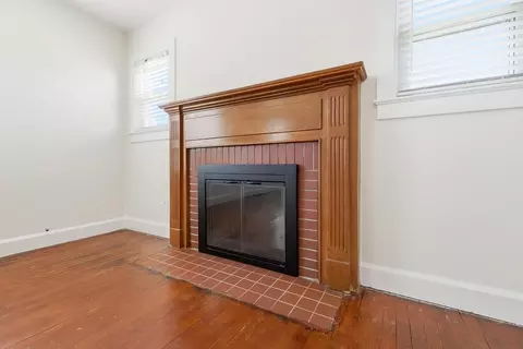 Living - 1904 Park Rd, Springfield, OH 45504 photo 3 of 3