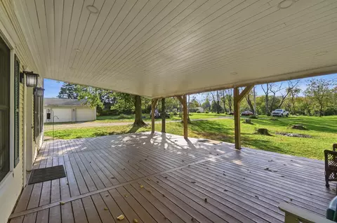 Exterior - 5627 S Pitchin Rd, Springfield, OH 45502 photo 7 of 25