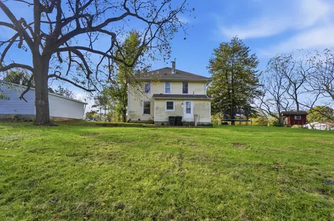 Exterior - 5627 S Pitchin Rd, Springfield, OH 45502 photo 9 of 25