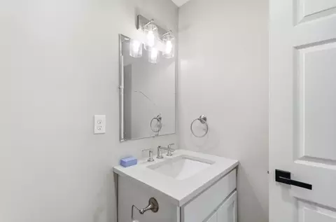 Bath - 5627 S Pitchin Rd, Springfield, OH 45502 photo 6 of 6