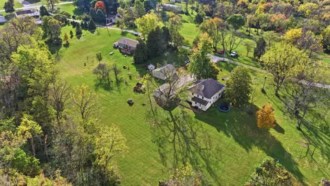 View/Area - 5627 S Pitchin Rd, Springfield, OH 45502 photo 3 of 4