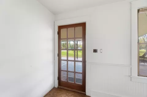 Entry Way - 5627 S Pitchin Rd, Springfield, OH 45502 photo 1 of 8