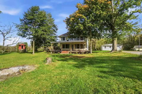 Exterior - 5627 S Pitchin Rd, Springfield, OH 45502 photo 2 of 25