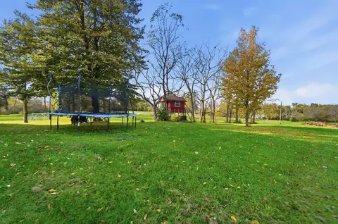 Exterior - 5627 S Pitchin Rd, Springfield, OH 45502 photo 11 of 25