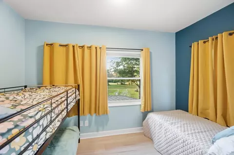 Bedroom - 5627 S Pitchin Rd, Springfield, OH 45502 photo 8 of 10