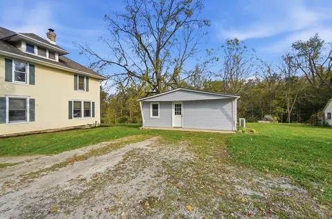 Exterior - 5627 S Pitchin Rd, Springfield, OH 45502 photo 8 of 25