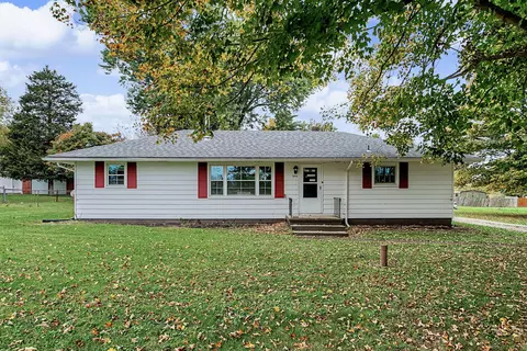 Exterior - 3842 Fairfield Pike, Springfield, OH 45502 photo 3 of 16
