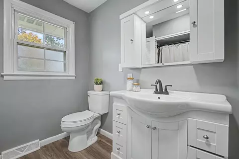 Bath - 3842 Fairfield Pike, Springfield, OH 45502 photo 1 of 4