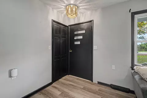 Entry Way - 3842 Fairfield Pike, Springfield, OH 45502 photo 1 of 2