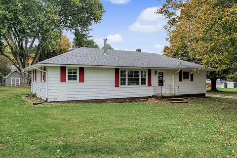 Exterior - 3842 Fairfield Pike, Springfield, OH 45502 photo 4 of 16