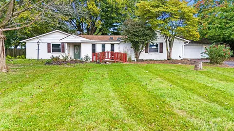 5625 Bradley Dr, Tipp City, OH 45371