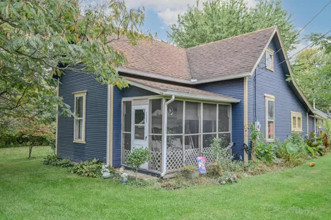 Exterior - 2401 E Home Rd, Springfield, OH 45503 photo 2 of 14