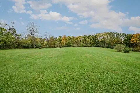 Exterior - 2401 E Home Rd, Springfield, OH 45503 photo 13 of 14