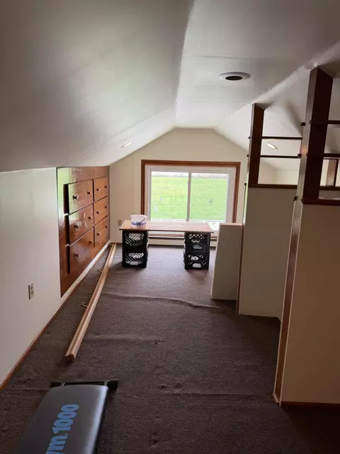 Entry Way - 8855 E Us 36, Conover, OH 45317 photo 4 of 9