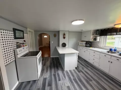 Kitchen - 8855 E Us 36, Conover, OH 45317 photo 1 of 7