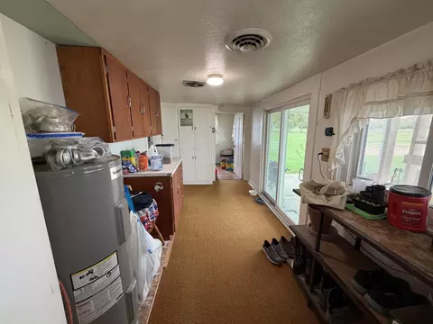 Entry Way - 8855 E Us 36, Conover, OH 45317 photo 6 of 9