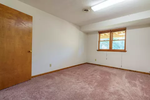 Bedroom - 16610 E Mason Rd, Sidney, OH 45365 photo 9 of 9
