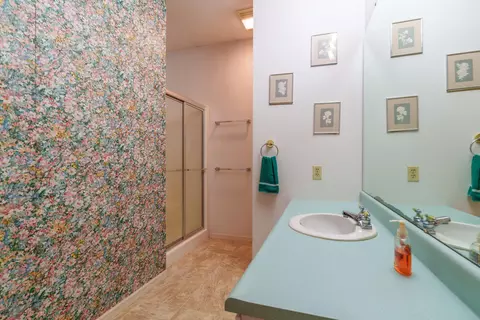 Bath - 16610 E Mason Rd, Sidney, OH 45365 photo 6 of 7