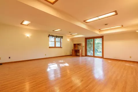 Living - 16610 E Mason Rd, Sidney, OH 45365 photo 4 of 5
