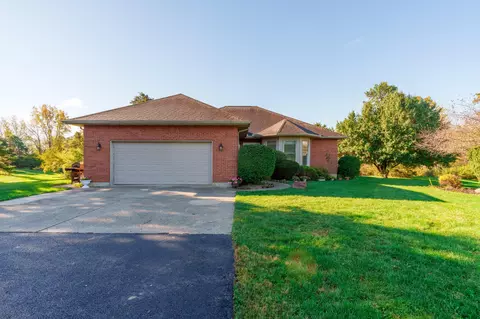 Exterior - 16610 E Mason Rd, Sidney, OH 45365 photo 1 of 15