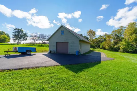 Exterior - 16610 E Mason Rd, Sidney, OH 45365 photo 11 of 15