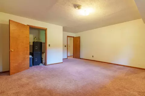 Bedroom - 16610 E Mason Rd, Sidney, OH 45365 photo 5 of 9