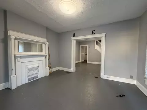Living - 1001-1003 Garfield Ave, Springfield, OH 45504 photo 1 of 3