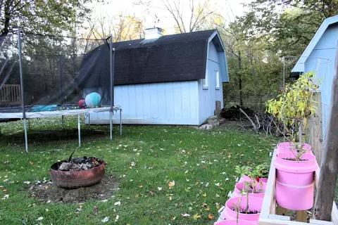 Exterior - 3675 Calhoun Dr, Springfield, OH 45505 photo 9 of 14