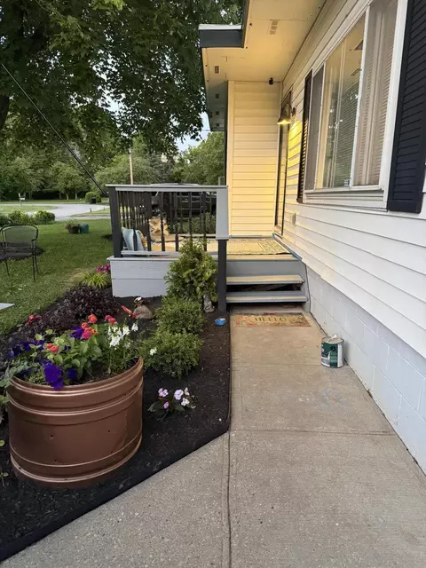 Exterior - 3675 Calhoun Dr, Springfield, OH 45505 photo 3 of 14