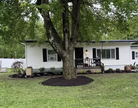 Exterior - 3675 Calhoun Dr, Springfield, OH 45505 photo 5 of 14