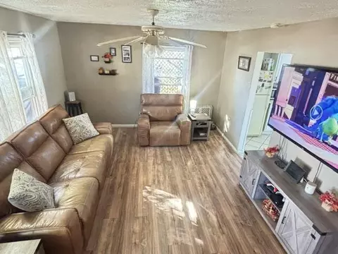 Living - 1610 S Sweetbriar Ln, Springfield, OH 45505 photo 1 of 1