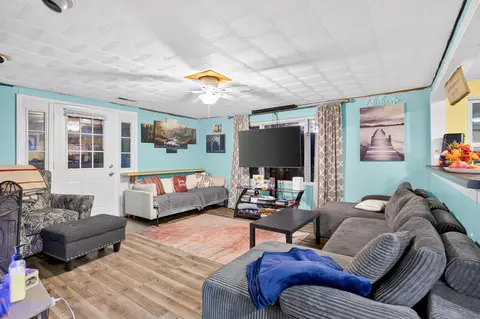 Living - 13343 Luthman Rd, Minster, OH 45865 photo 2 of 2