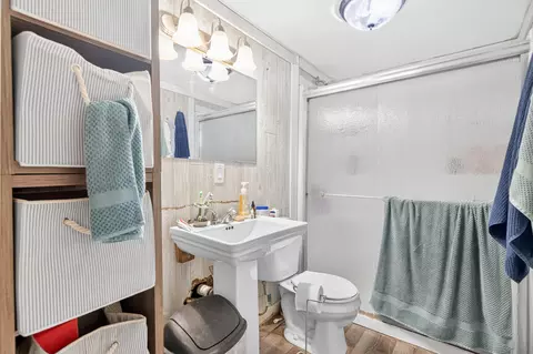 Bath - 13343 Luthman Rd, Minster, OH 45865 photo 1 of 2