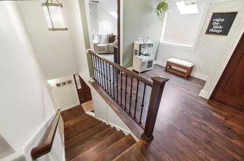 Entry Way - 1101 Spruce Dr, Springfield, OH 45504 photo 6 of 12