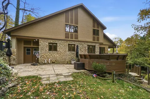 Exterior - 1101 Spruce Dr, Springfield, OH 45504 photo 11 of 32