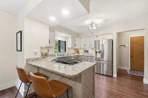 Kitchen - 1101 Spruce Dr, Springfield, OH 45504 photo 1 of 13