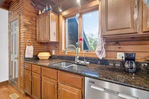 Kitchen - 2260 State Route 47, Sidney, OH 45365 photo 4 of 7