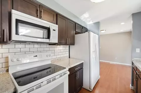 Kitchen - 4254 Tacoma St, Springfield, OH 45503 photo 3 of 4