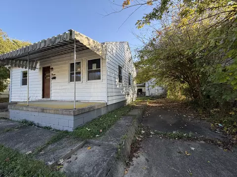 Exterior - 825 Mansfield Ave, Springfield, OH 45505 photo 3 of 5