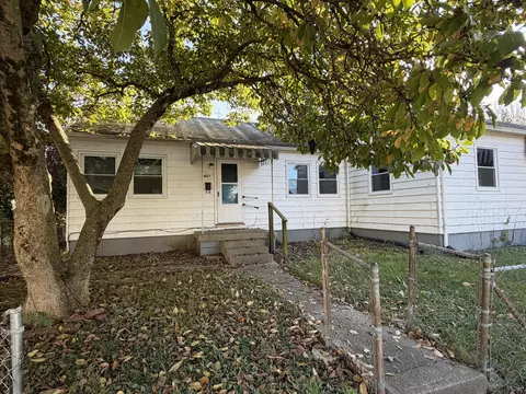 Exterior - 825 Mansfield Ave, Springfield, OH 45505 photo 2 of 5