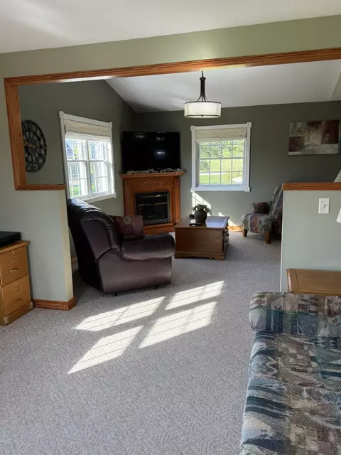 Living - 5282 Mud Pike Rd, Celina, OH 45822 photo 6 of 11