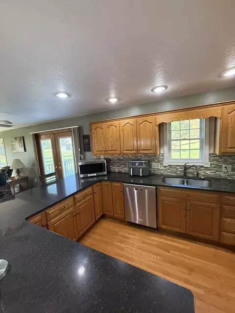 Kitchen - 5282 Mud Pike Rd, Celina, OH 45822 photo 3 of 4