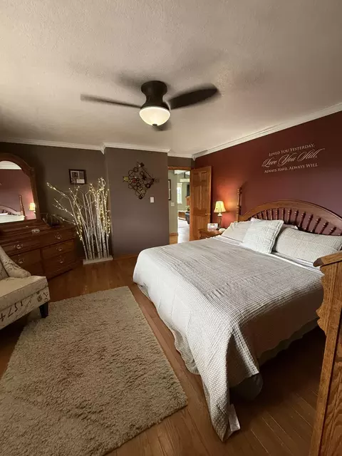 Bedroom - 5282 Mud Pike Rd, Celina, OH 45822 photo 2 of 6