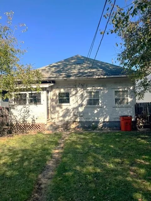 Exterior - 611 E Cassilly St, Springfield, OH 45503 photo 2 of 4