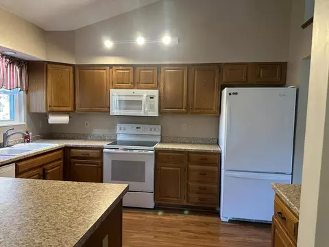 Kitchen - 3215 Snow Owl Ct, Springfield, OH 45503 photo 3 of 3