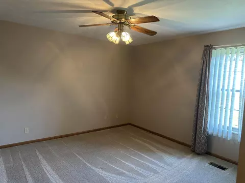 Bedroom - 3215 Snow Owl Ct, Springfield, OH 45503 photo 5 of 5