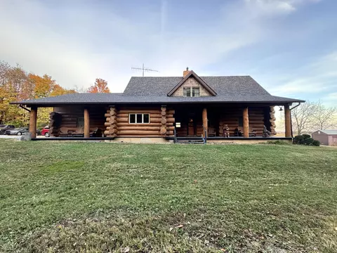 14826 Boundry Rd, Wapakoneta, OH 45895