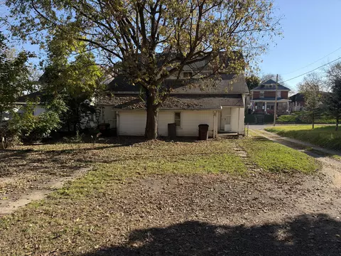 Exterior - 143 S 145 S Race St, Springfield, OH 45506 photo 4 of 5